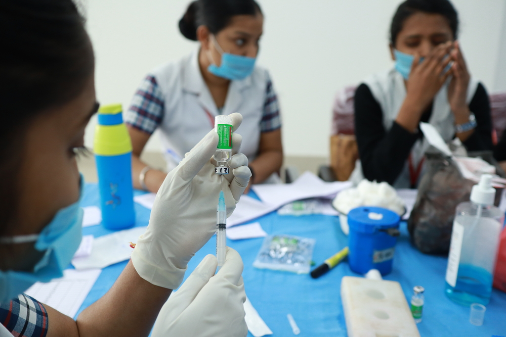 Govt to Provide Rs 4,500 Cr Booster to Vaccine Manufacturers