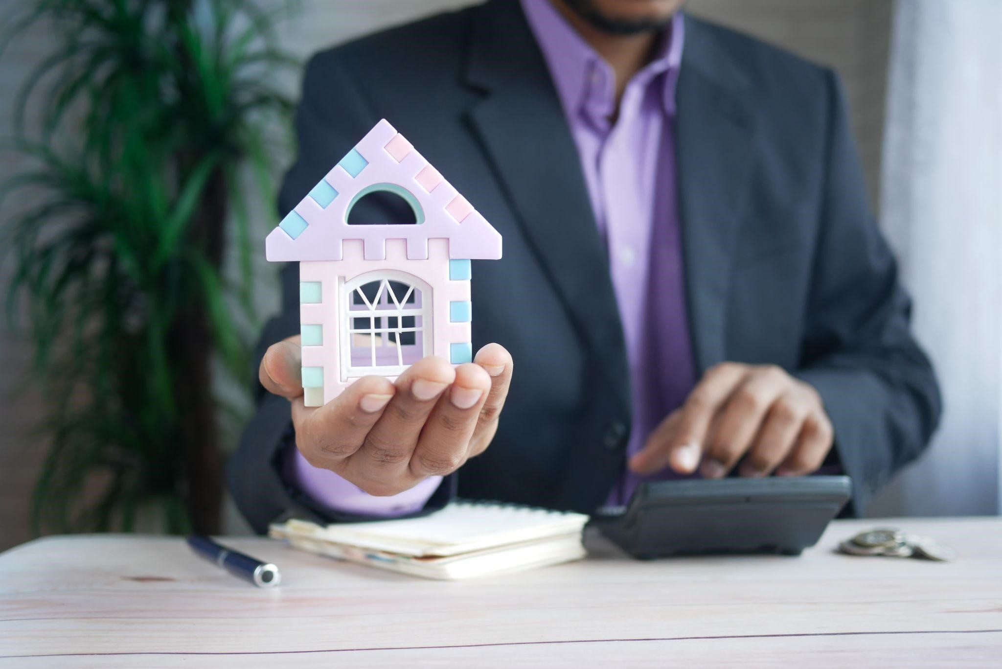 Understanding The Relationship Between Credit Score And Home Loan Eligibility